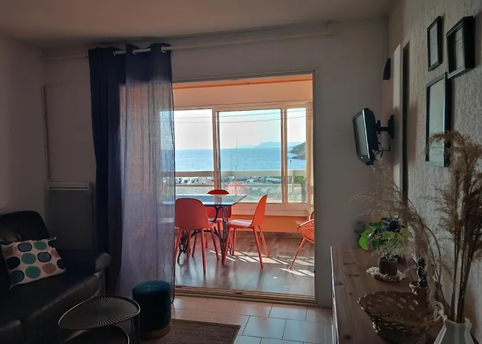 A Pieds Nus Jusqu\'A La Mer