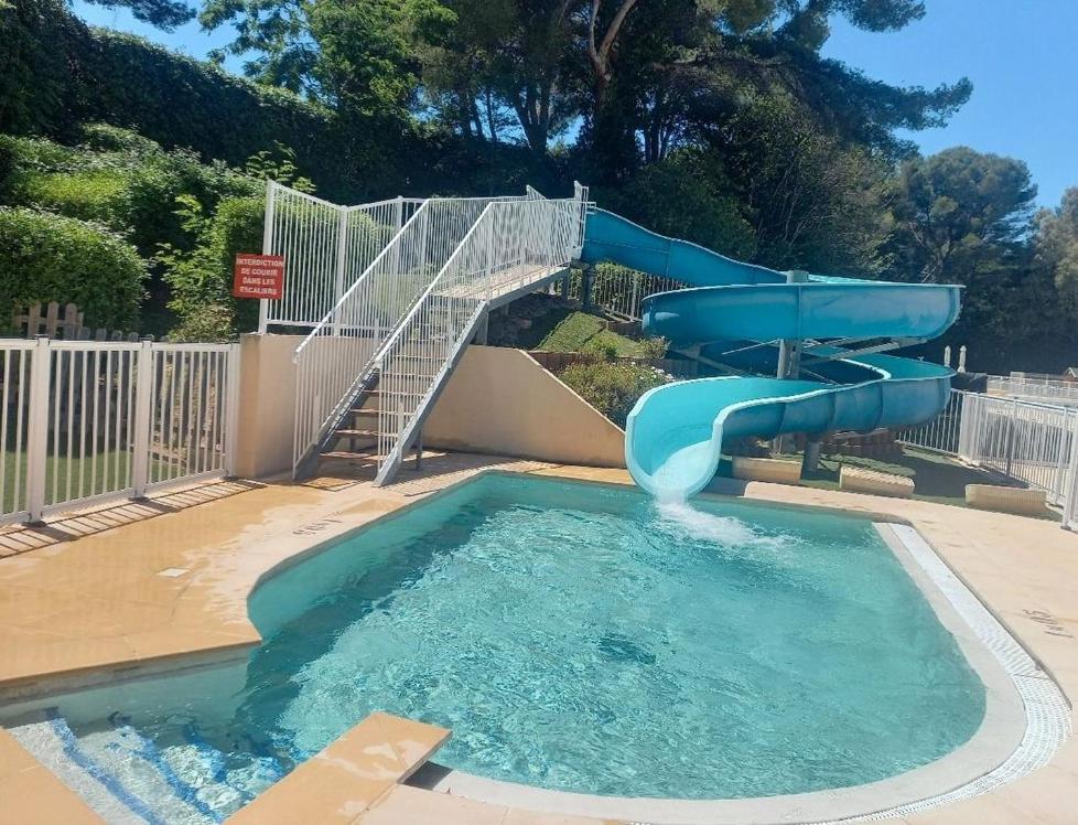 Apartment A Pieds Nus Jusqu'a La